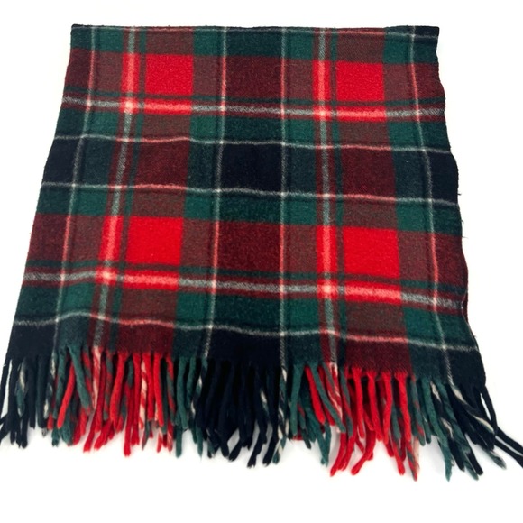 Faribo Other - Faribo Fluff-Loomed wool plaid throw. 44” square